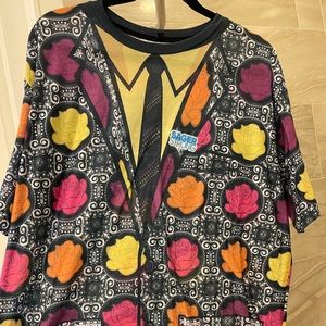 Men’s 3XL Sager Strong Rose Tuxedo Print Tee 🌹
